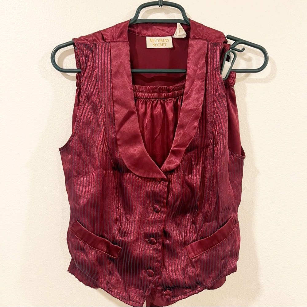 Vintage Victoria’s Secret sleepwear set vest style with shorts size medium